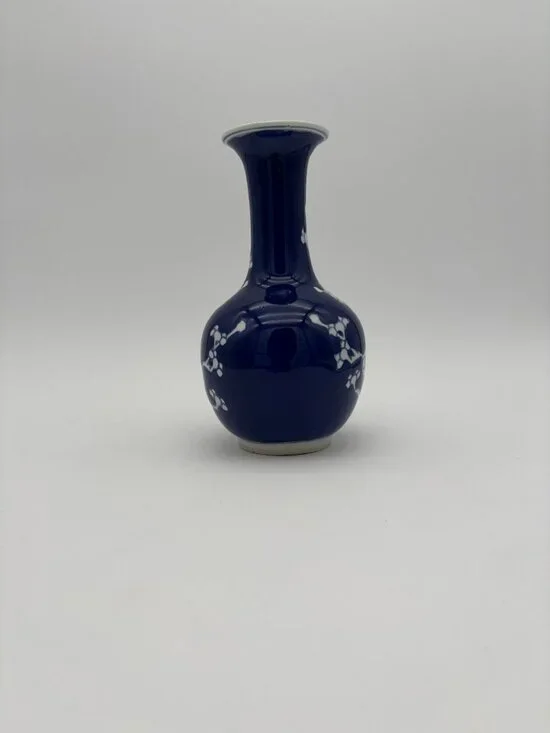 Antique Kangi Style Chinese Porcelain Vase White Prunus Blossom Cobalt Blue - Picture 3 of 5